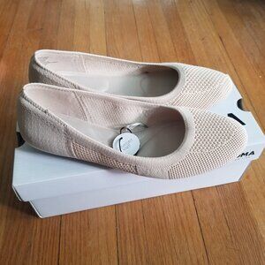 Sonoma Comfort Knit Women's Flats Taupe NWTO